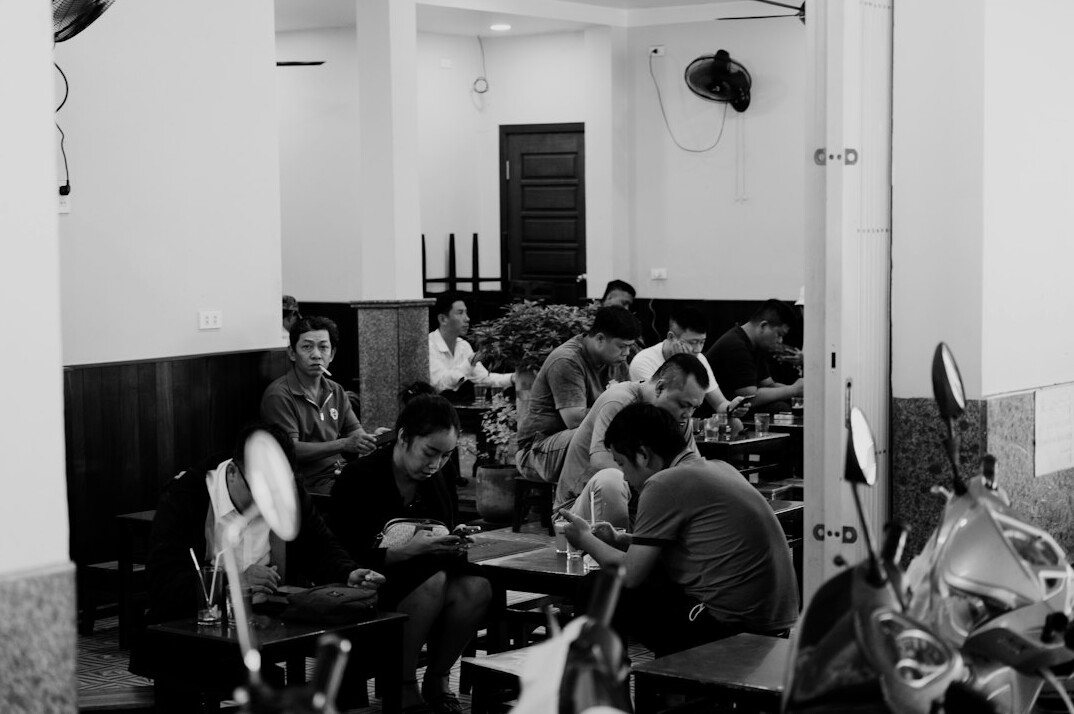 croatian students coding together